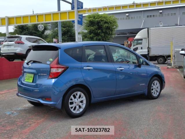 Nissan NOTE 2018-03 305419-10