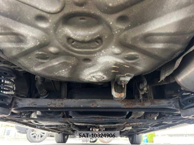 Toyota PRIUS 2013-06 322131-19