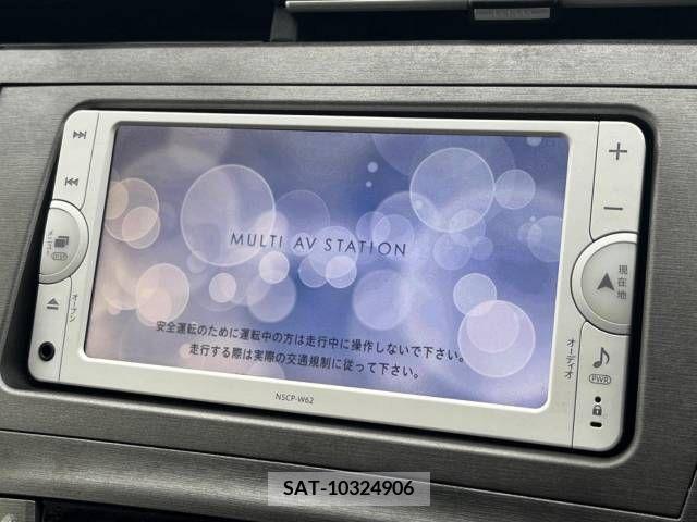 Toyota PRIUS 2013-06 322131-2