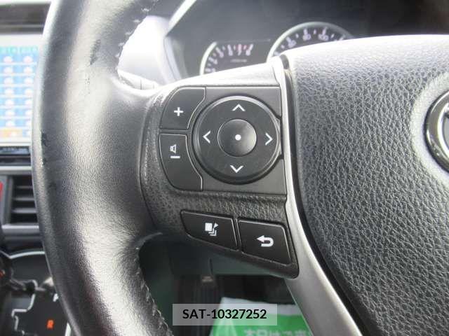 Toyota NOAH 2014-11 279481-10