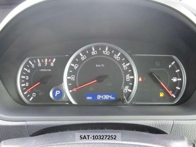 Toyota NOAH 2014-11 279481-8