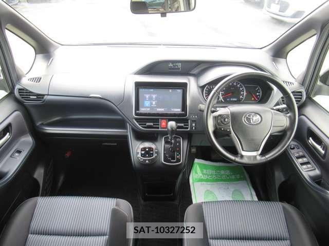 Toyota NOAH 2014-11 279481-5