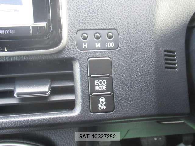 Toyota NOAH 2014-11 279481-13