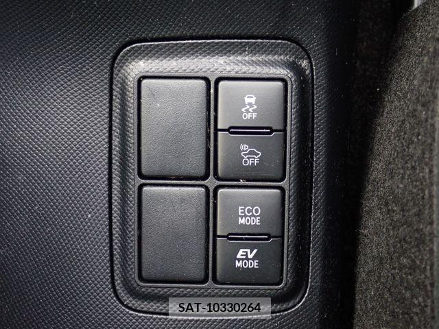 Toyota AQUA 2017-03 314267-8