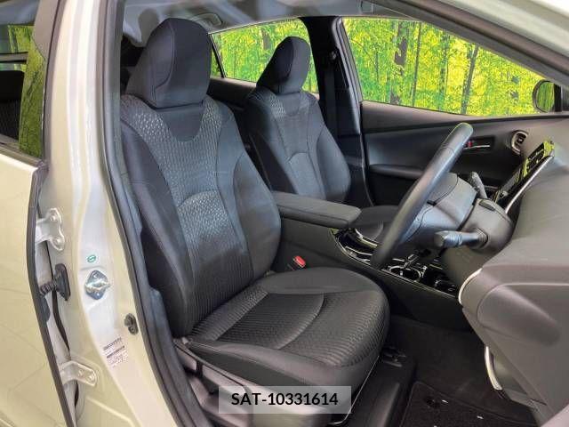 Toyota PRIUS 2018-03 216709-8