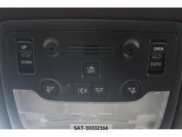 Lexus IS 2016-02 334352-12