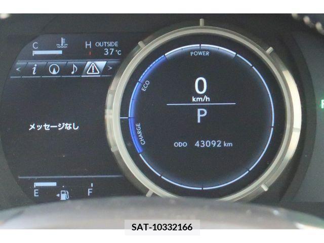 Lexus IS 2016-02 334352-8