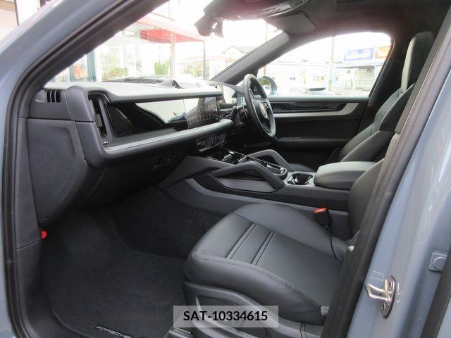Porsche CAYENNE 2023-10 225134-16
