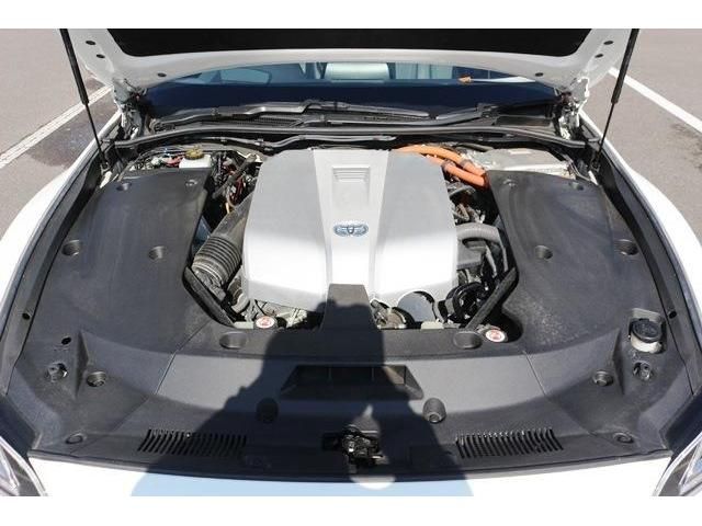 Toyota CROWN SEDAN 2018-09 17392-17