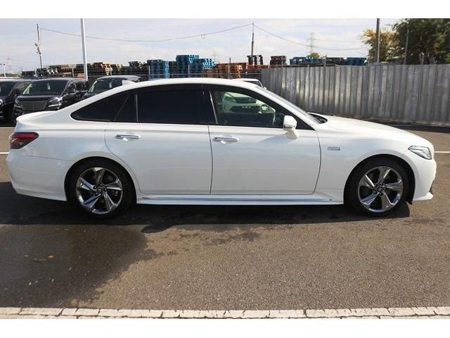 Toyota CROWN SEDAN 2018-09 17392-3