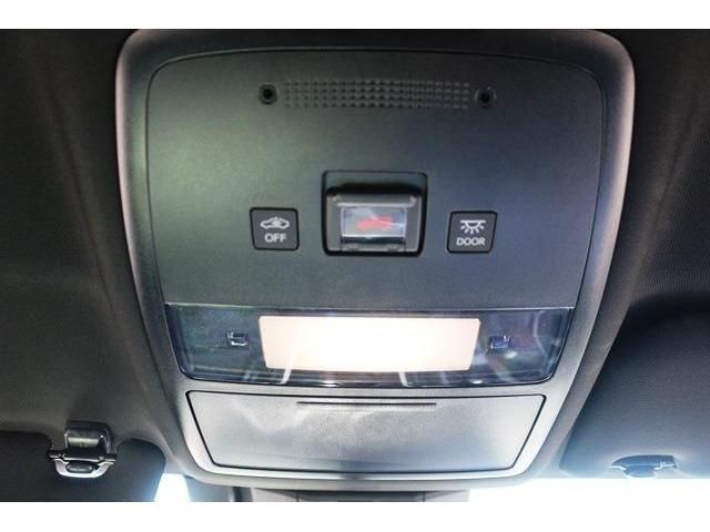 Toyota CROWN SEDAN 2018-09 17392-16