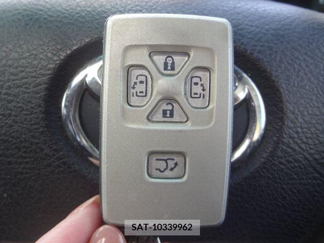 Toyota ALPHARD 2013-03 234235-18