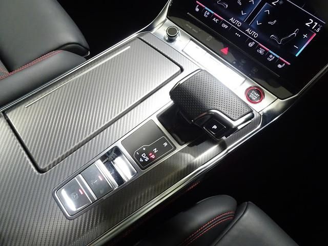 Audi RS6 2021-03 21425-13