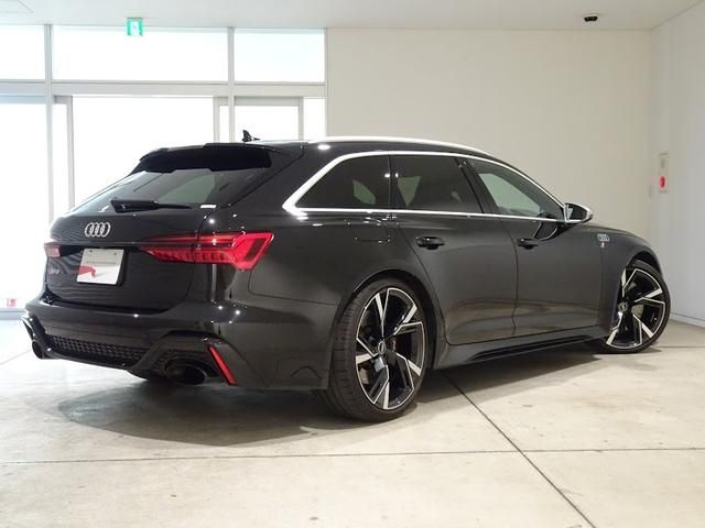 Audi RS6 2021-03 21425-1