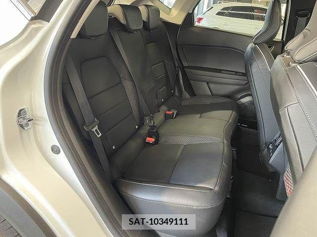 Renault CAPTUR 2021-05 283061-4