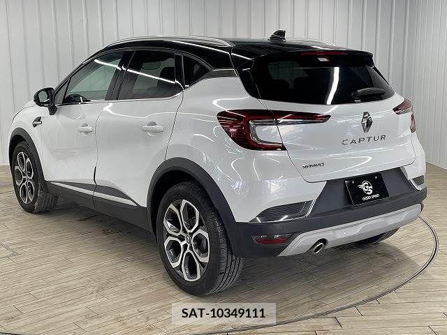 Renault CAPTUR 2021-05 283061-16