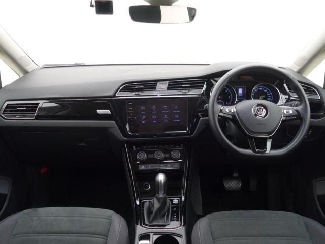 VolksWagen GOLF TOURAN 2018-10 183817-12