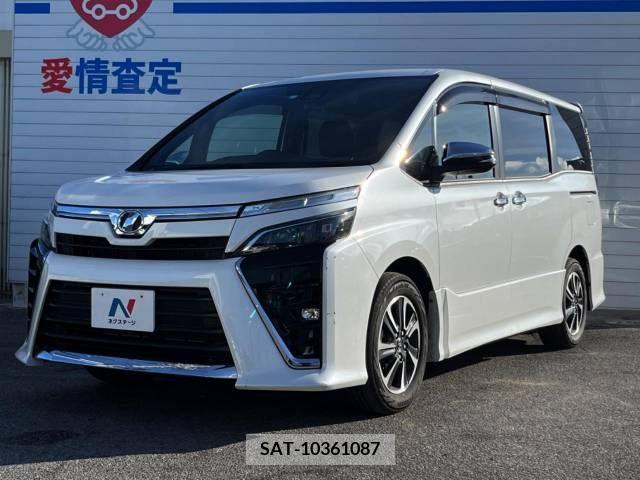 Toyota VOXY 2018-03 370440-17