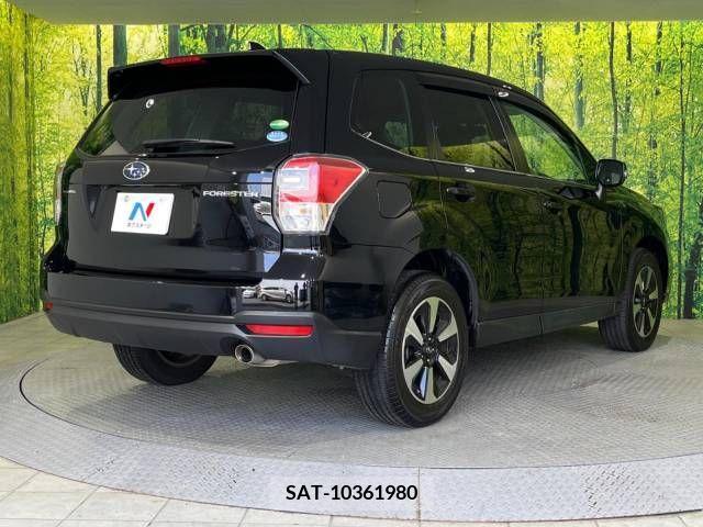 Subaru FORESTER 2017-08 235443-17