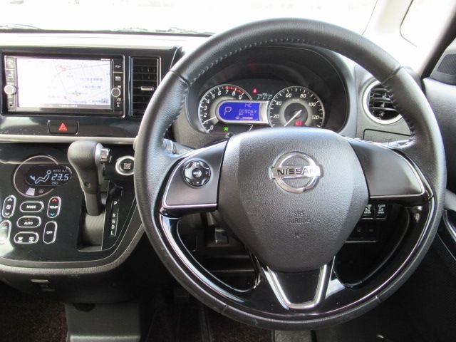 Nissan DAYZ ROOX 2018-10 183561-1