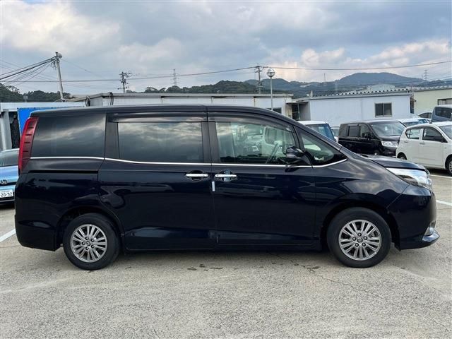 Toyota ESQUIRE 2016-11 187530-8
