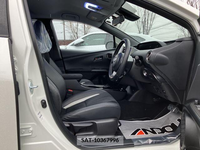 Toyota PRIUS PHV 2018-11 372114-9