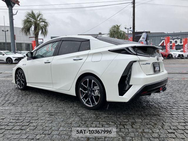 Toyota PRIUS PHV 2018-11 372114-3