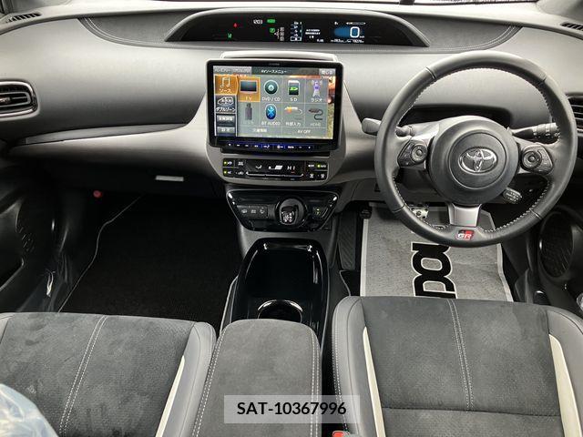 Toyota PRIUS PHV 2018-11 372114-8
