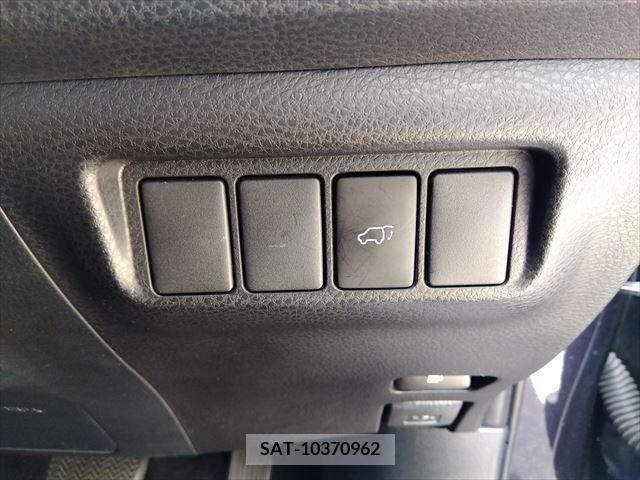 Toyota HARRIER 2017-09 360905-28