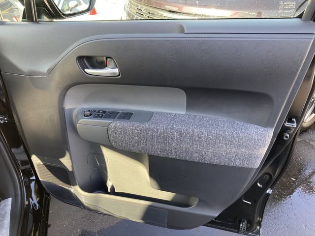 Toyota SIENTA 2023-01 189448-27