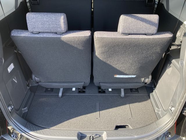 Toyota SIENTA 2023-01 189448-24