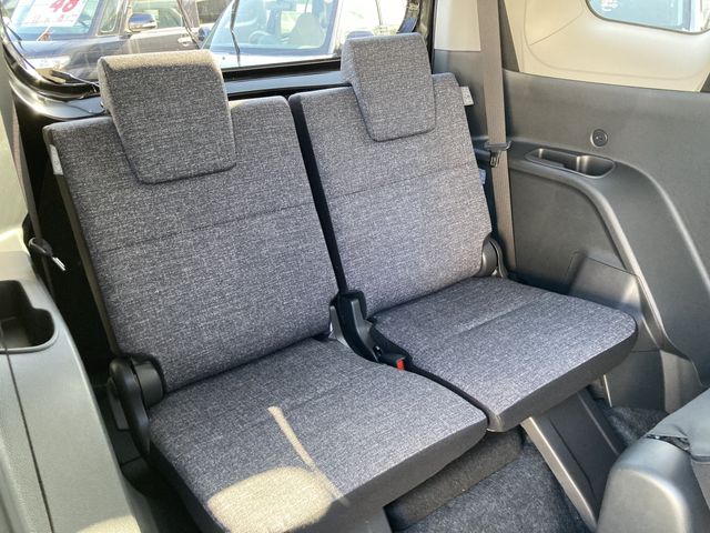 Toyota SIENTA 2023-01 189448-23