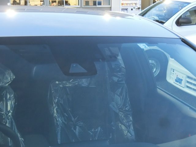 Toyota PRIUS 2018-02 182604-15