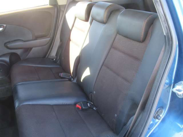 Honda FIT SHUTTLE 2013-02 18811-17