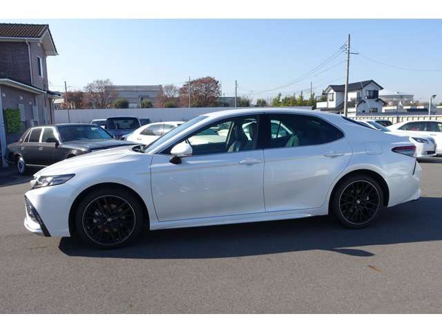 Toyota CAMRY HYBRID 2021-03 184241-3