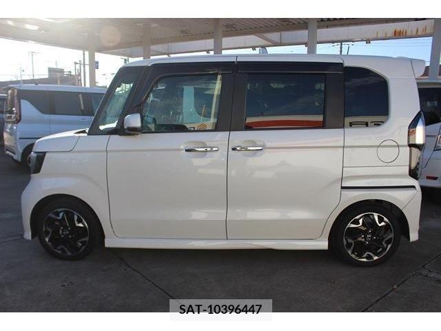 Honda N BOX CUSTOM 2017-09 206611-8
