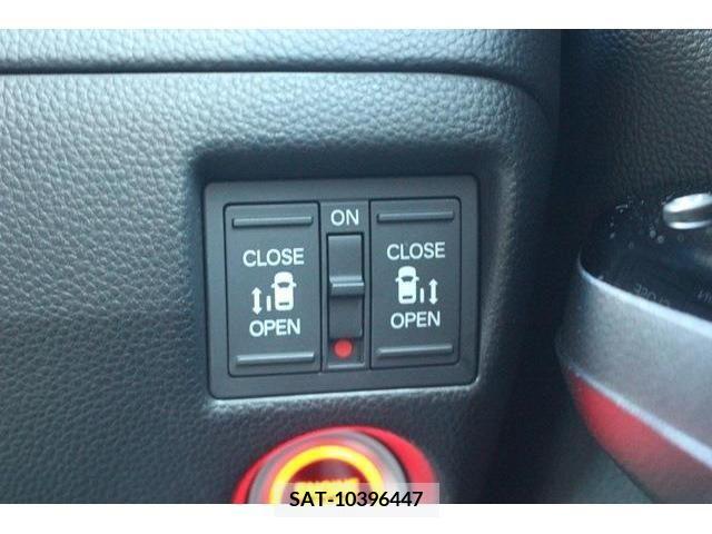 Honda N BOX CUSTOM 2017-09 206611-4