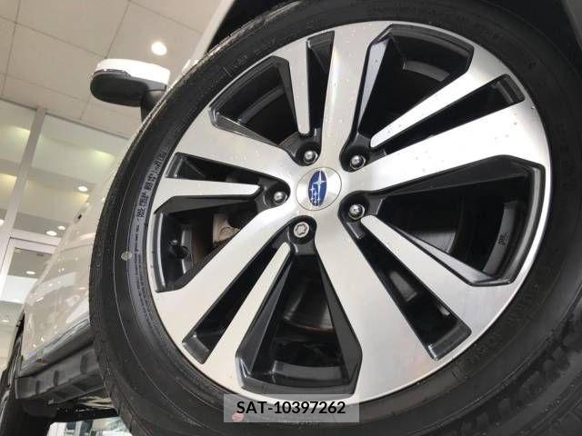 Subaru OUTBACK 2018-01 331072-12
