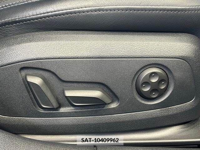 Audi A4 2019-06 317898-9