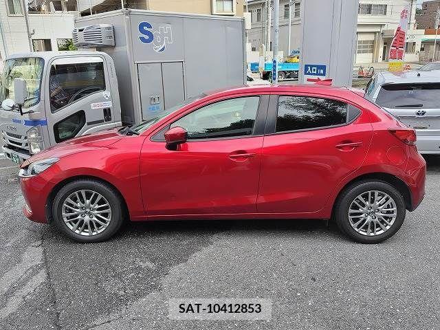 Mazda MAZDA2 2019-09 386572-18