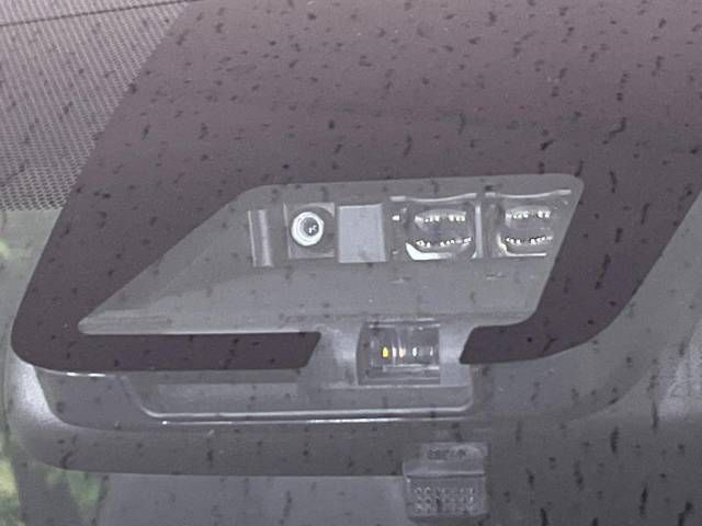 Toyota NOAH 2020-03 194554-4