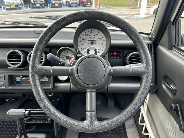 Nissan BE-1 1987-02 186948-10