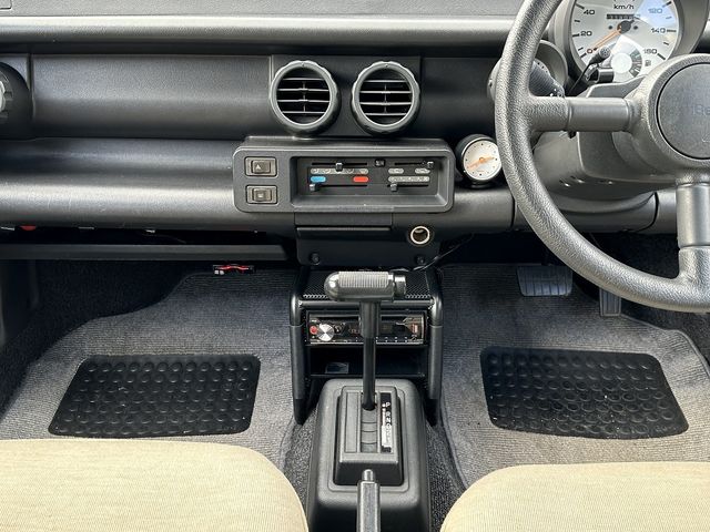 Nissan BE-1 1987-02 186948-11