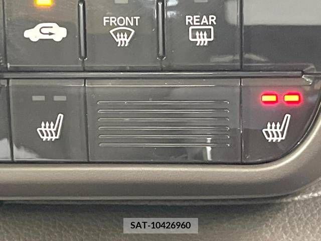 Honda N BOX 2022-04 333908-6