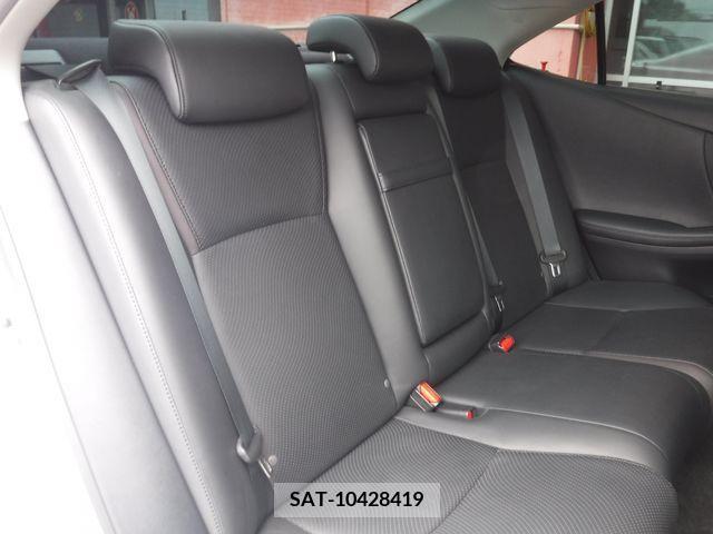 Lexus HS 2015-04 299793-9