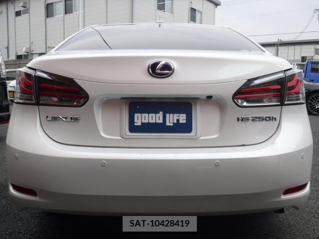Lexus HS 2015-04 299793-4