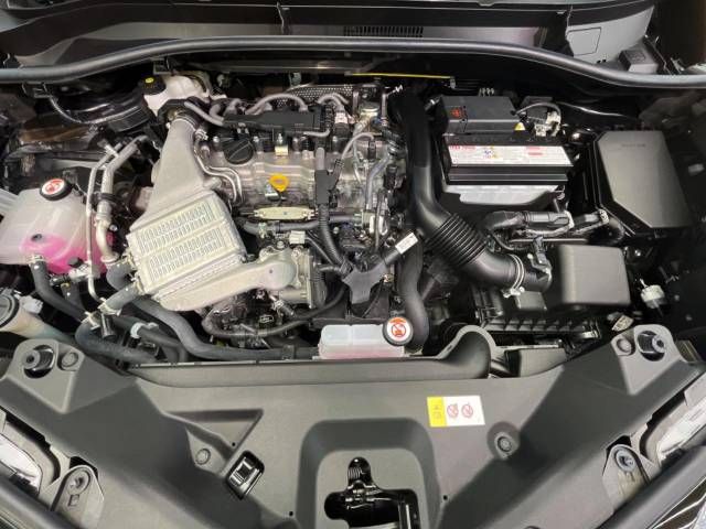Toyota C-HR 2023-06 14313-18