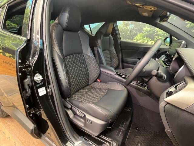 Toyota C-HR 2023-06 14313-8