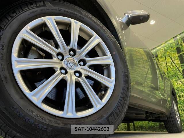 Lexus NX 2017-05 275610-13