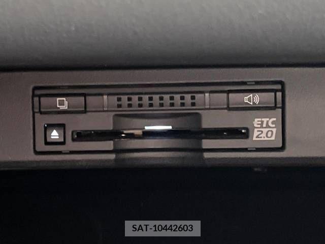 Lexus NX 2017-05 275610-7